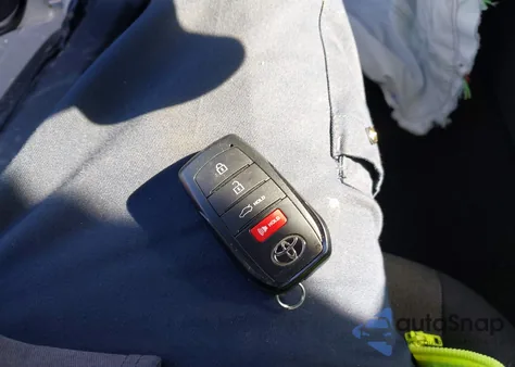 2025 Toyota Camry Le из США, поврежденный, VIN 4T1DAACK7SU188556